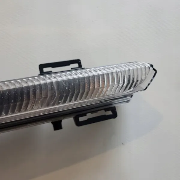 Luces diurnas Mercedes-Benz OEM A2049069100 image 9