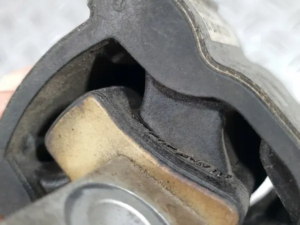 Suporte de câmbio Maybach X222 6.0 V12 A2222400718 image 5