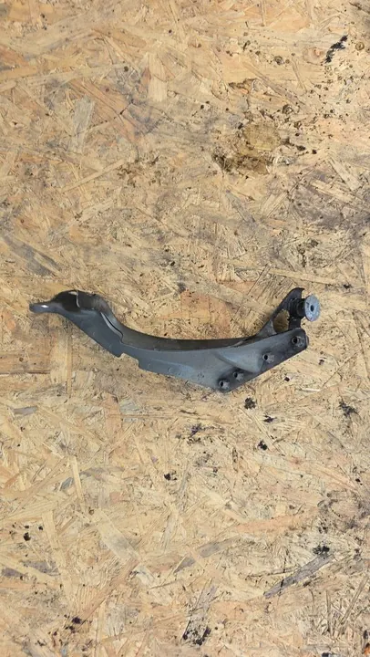 Suporte de para-lama dianteiro direito AUDI A6 ALLROAD 4G0821136A image 2