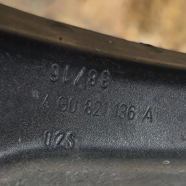 Suporte de para-lama dianteiro direito AUDI A6 ALLROAD 4G0821136A image 3