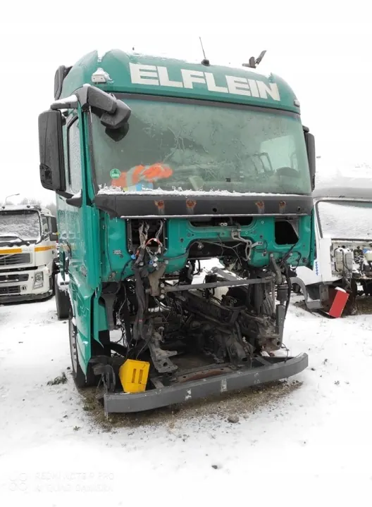 Cabina Mercedes-Benz OE para Actros MP4 Glob - Usado image 3