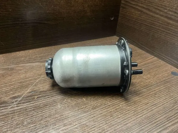 Brandstofffilterbevestiging OEM 164008707R Renault Trafic III image 2