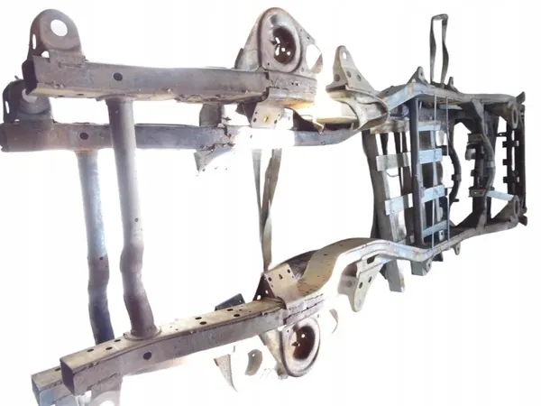 Chassi OEM 0010_part-00940 para Nissan Patrol Y61 image 2