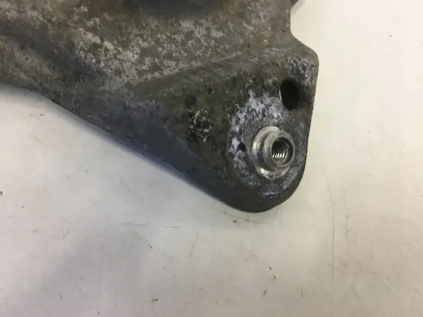 Audi A6 C5 A4 B5 Support Amortisseur Avant Gauche Droit 8D0412383E image 3