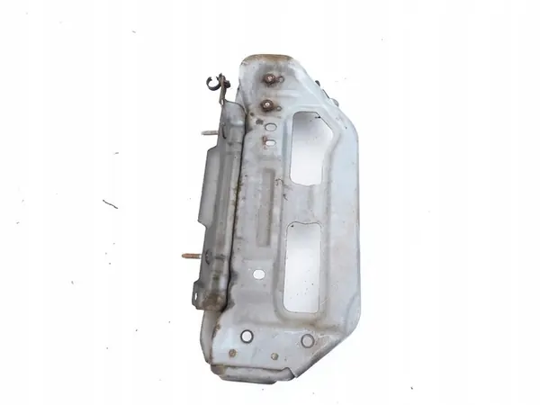Renforcement avant droit Toyota Yaris II 2006-2008 OEM image 1