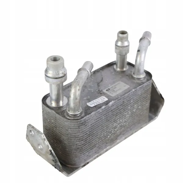 Refroidisseur d'huile Land Rover Discovery 4 OEM UBC500101 image 4