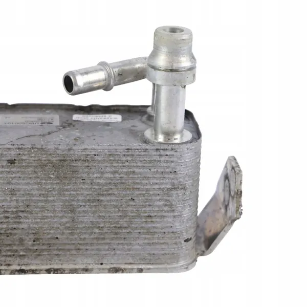 Refroidisseur d'huile Land Rover Discovery 4 OEM UBC500101 image 8