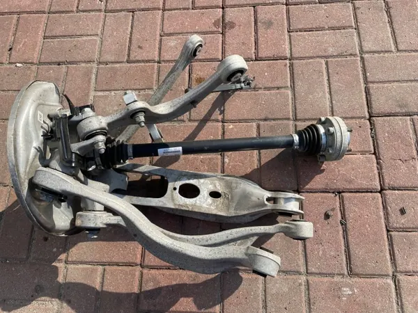 Pivô traseiro esquerdo OEM 80A505311B para Audi Q5 image 2