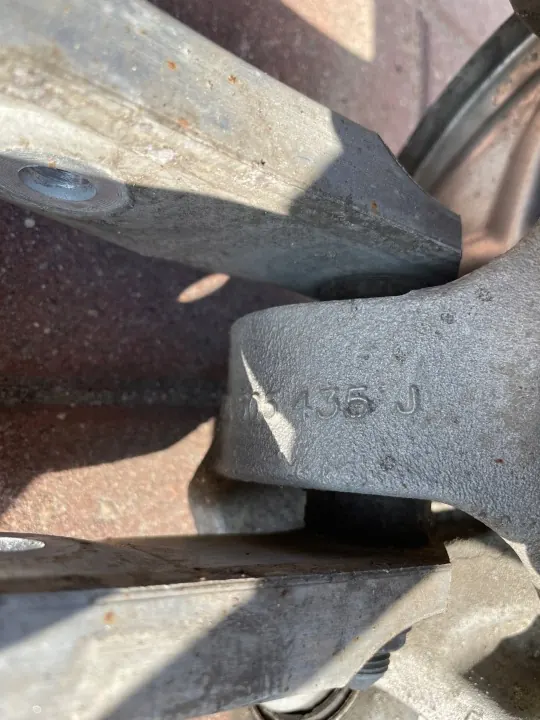 Pivô traseiro esquerdo OEM 80A505311B para Audi Q5 image 5