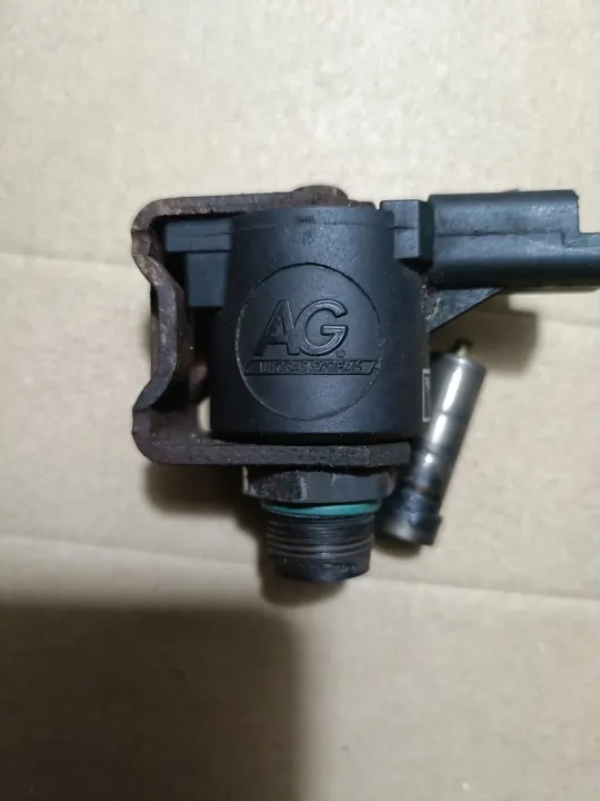 Elektroklep Reducerspoel AG OEM 67R-010050 - Gebruikt image 3