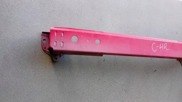 Viga parachoques trasero Toyota Yaris III OEM A52023-0D080 image 3