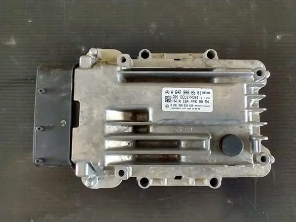 Módulo de controle AdBlue Mercedes OEM A6429006501 image 2