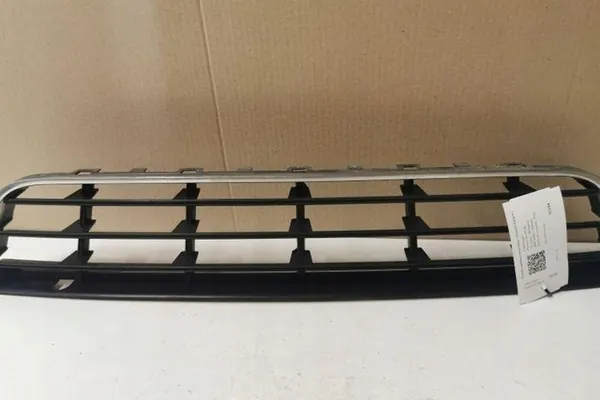 Griglia Centrale Paraurti VW PASSAT VARIANT B6 3C0853677 image 3