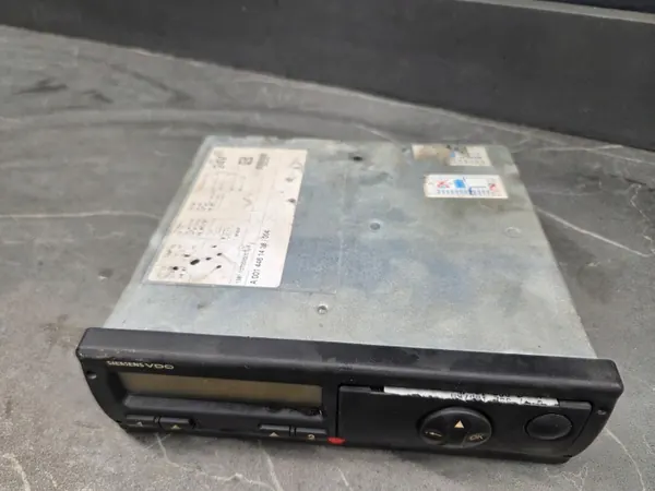 Tacógrafo usado OEM A0014461433 24V Mercedes Actros image 4