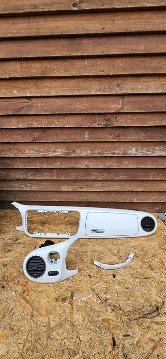 Acabamento de painel Volkswagen Beetle A5 5C1858366K image 2