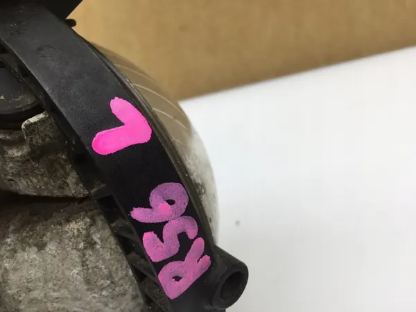 MINI COOPER R56 Farol de neblina esquerdo OEM 2751295 001 image 4