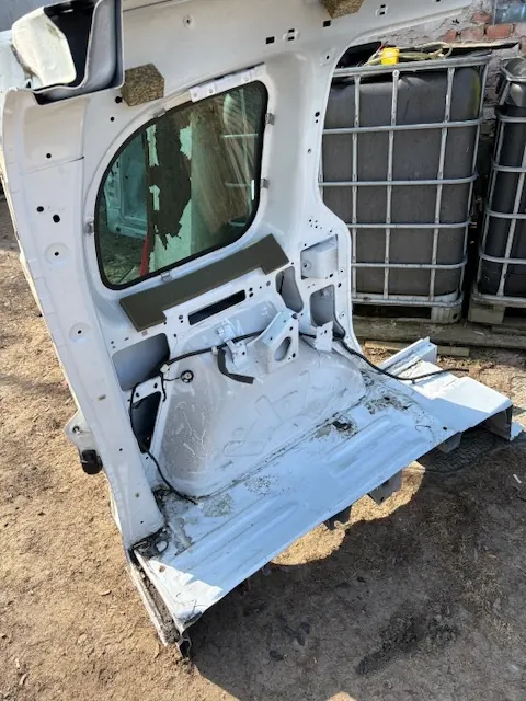 OEM 669835B Garde-boue arrière gauche pour Renault Kangoo II image 3
