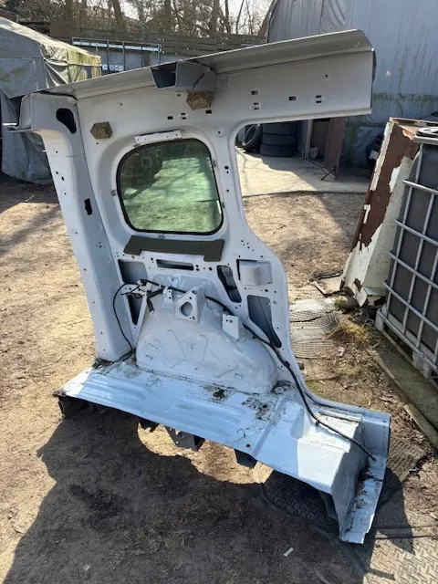 OEM 669835B Garde-boue arrière gauche pour Renault Kangoo II image 4