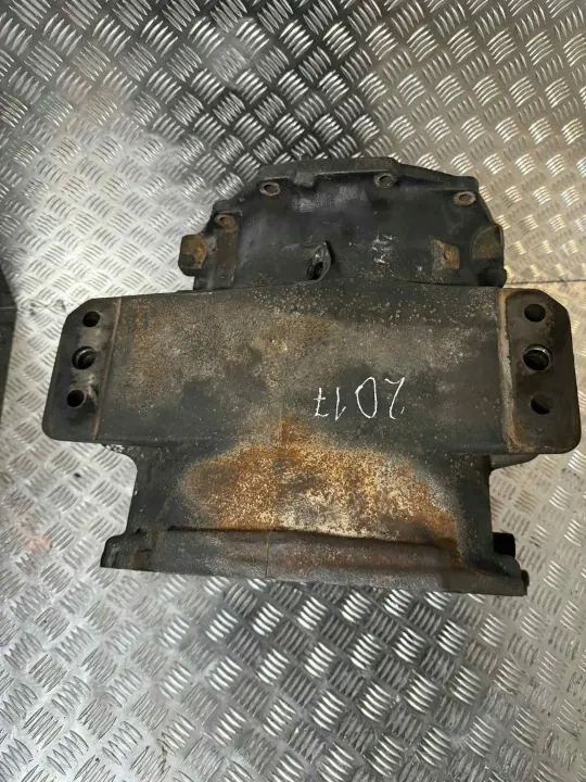 Carter de boîte Scania OEM 2433418 - État utilisé image 5