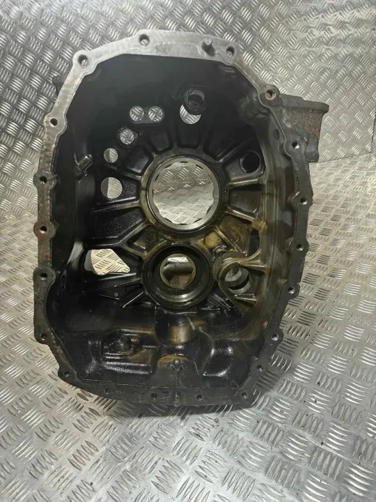 Carter de boîte Scania OEM 2433418 - État utilisé image 7