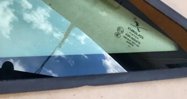 Karossglas OEM RH 5364351 Bak Höger Saab 95 image 4