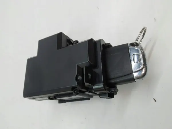 Cric OEM 8K0909131D Audi A4 B8 (2008-2015) image 4