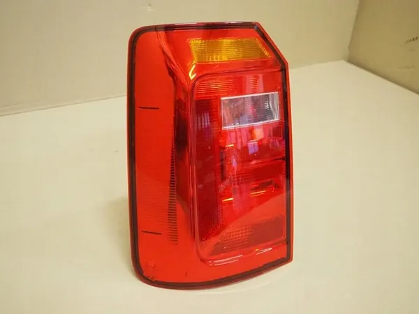 VW CADDY 2K1 15-20 Luz Trasera Izquierda EU image 5