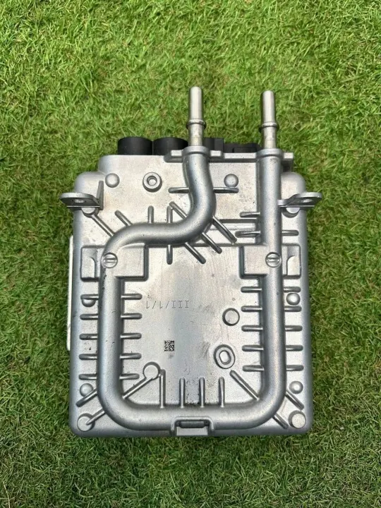 Volvo XC60 2022 Wechselrichter OEM 32301317 image 2
