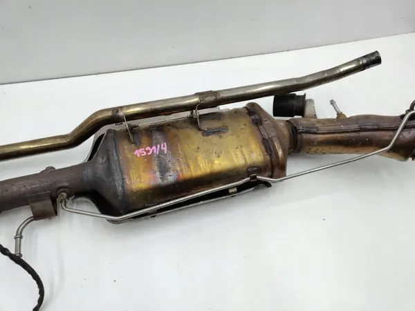 Land Rover OEM K8D2-5H343-AG Begagnad Katalysator image 3