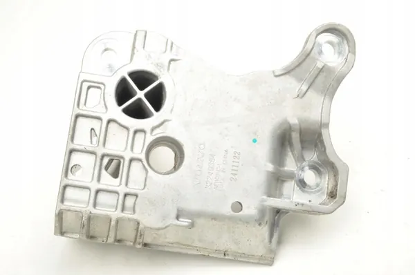 Volvo XC40 B4 Mild-Hybrid Getriebestütze OEM 32249354 image 2