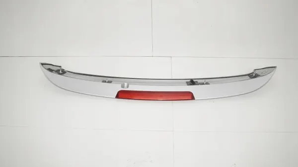 Takaluukun spoileri OEM 360181058 Hyundai Santa Fe II:lle image 6