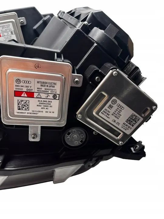 VW Amarok Oikea Ajovalo 2H1941018A 2H1941016AF image 4