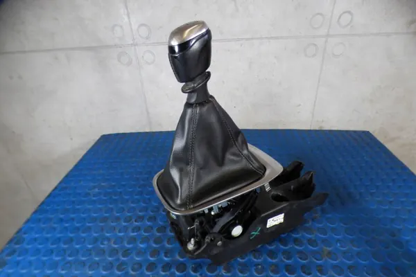 Levier de Vitesse Renault Megane IV OEM 341040214R Occasion image 2