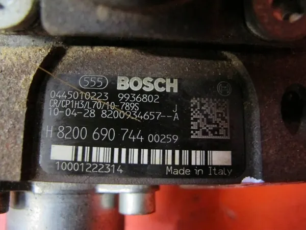 Renault OE 8200 934 657 hogedrukpomp image 3