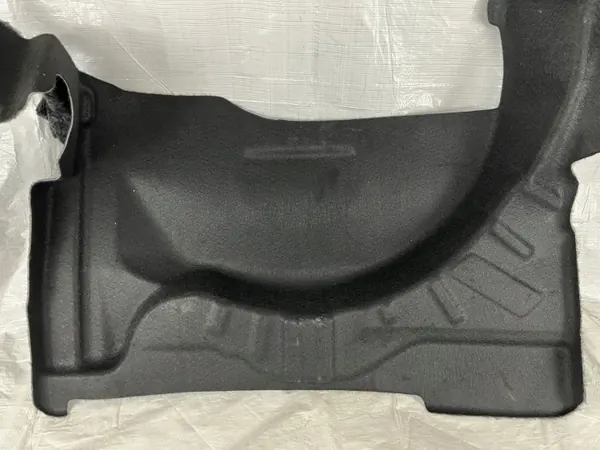 Mercedes GLE 167 kofferbakvloer geluidsisolatie A1676901503 image 4