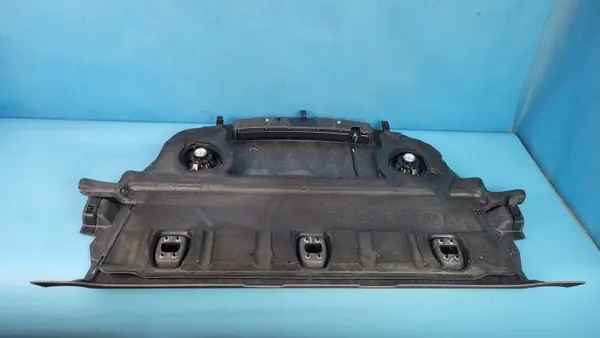 Tesla Model 3 Tavaratilan Hylly Stop-valo OEM 1538903-00-C image 9