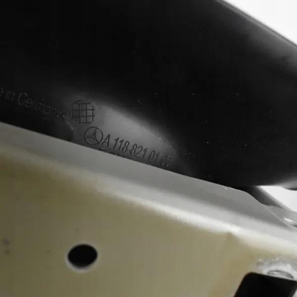 Charnière de coffre droit OEM A1187500200 Mercedes CLA II image 3
