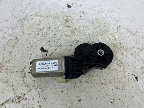 Moteur de siège Maserati Ghibli OEM L0243366AA image 2