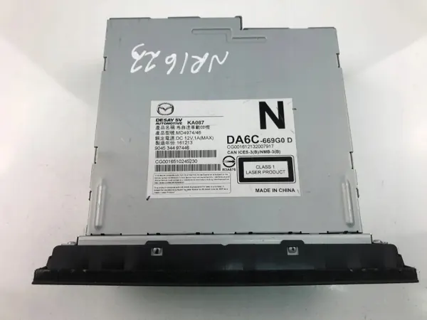 Cambiador CD Mazda CX-3 OEM DA6C669G0D - Usado image 3