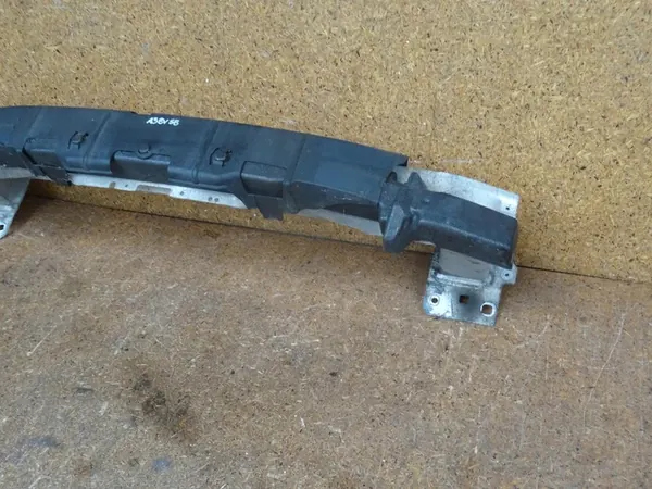 AUDI A3 8V Etupuskuri Palkki Imurilla OEM 8V0807109B image 9