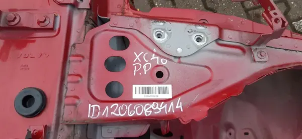 Volvo XC40 oikea etupelti OEM 1206089414 image 7