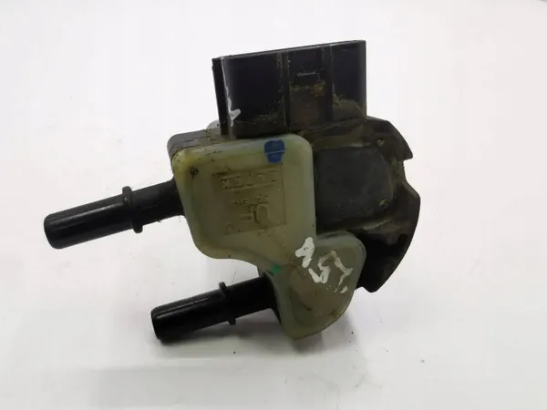 Filtro de combustible Nissan Qashqai 2014 OEM AMD158018 image 6