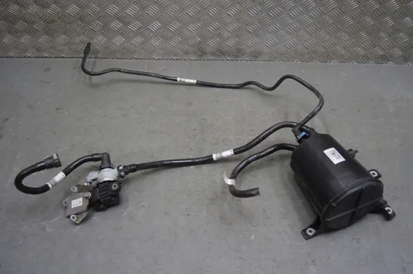 Filtre à charbon OEM 7356535 pour BMW Hybride - Occasion image 2