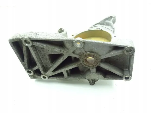 PEU101920 Water Pump Tensioner Bracket for Rover 200 image 3
