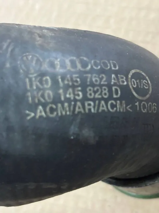 AUDI VW SEAT SKODA 2.0 TDI Intercooler-Schlauch image 2