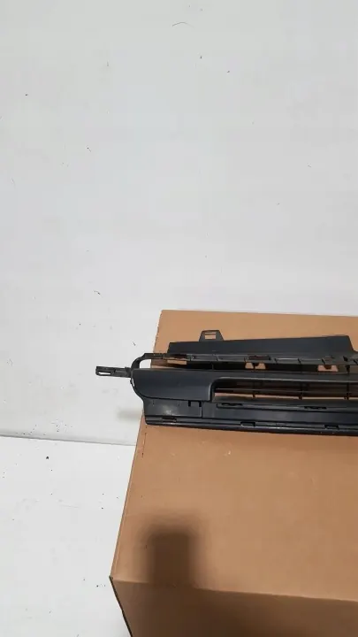 Voorste ventilatierooster OEM 9650213777 Citroen Xsara Picasso image 3