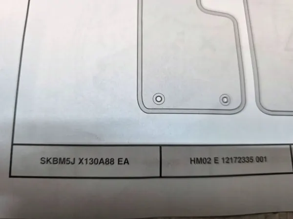 Gummimattor fram OEM 2727746 - Begagnad image 6