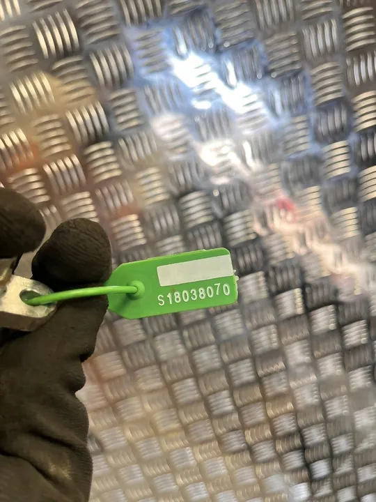 Ilmastointiletkut Renault Trafic III 1.6DCI OEM 924621044R image 9