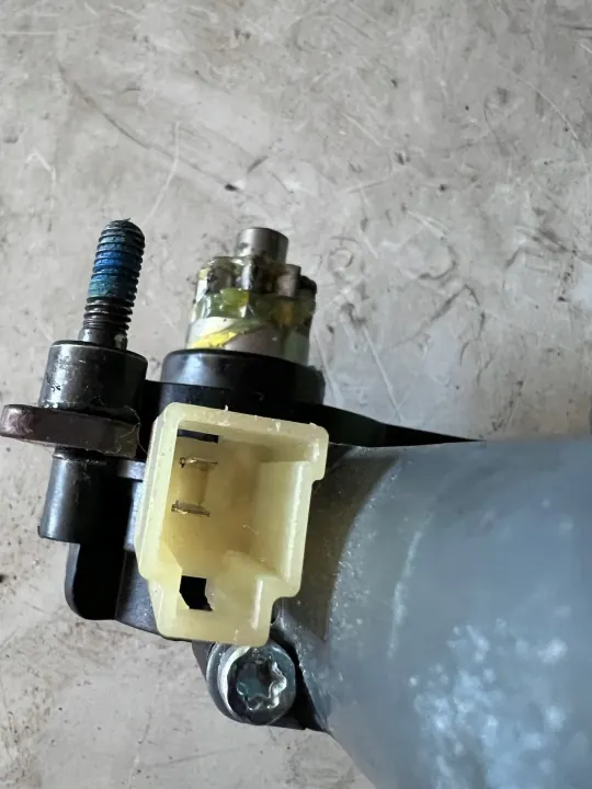 Kia OEM 88682C1000 Sitzverstellmotor image 4
