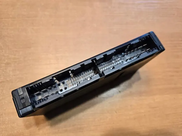 Módulo de confort BMW E60 E61 9157155 image 2